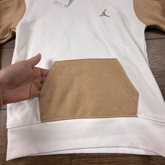 Jordan Youth Colorblock Hoodie NWT Sz S Tan/Cream, Basketball Back to School - Picture 4 of 12